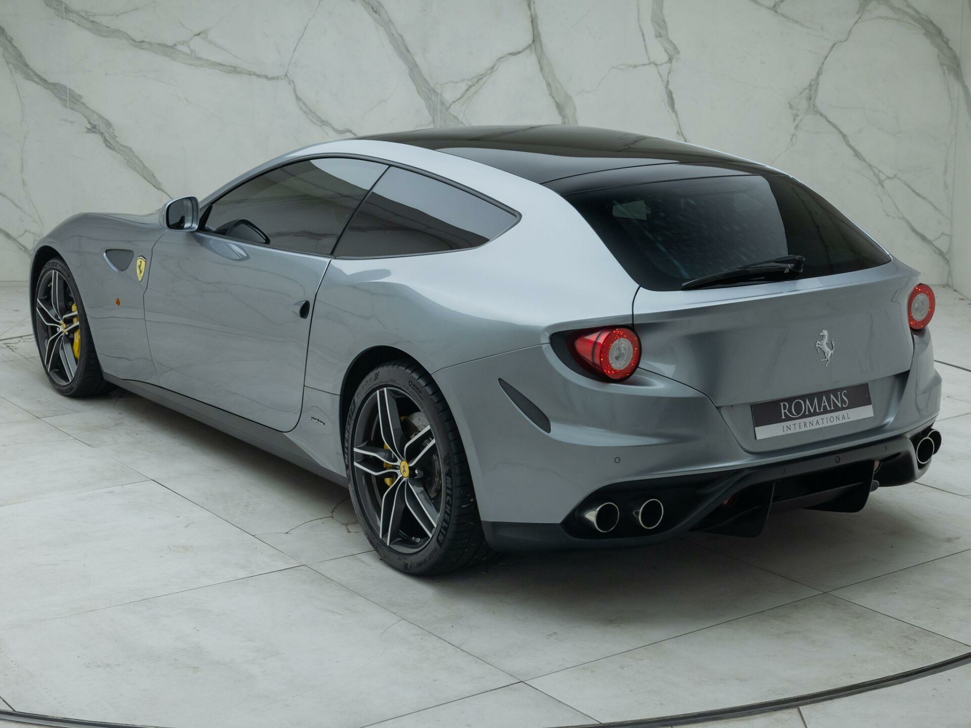Ferrari FF