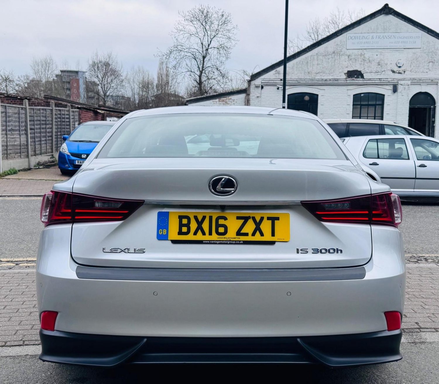 Lexus IS