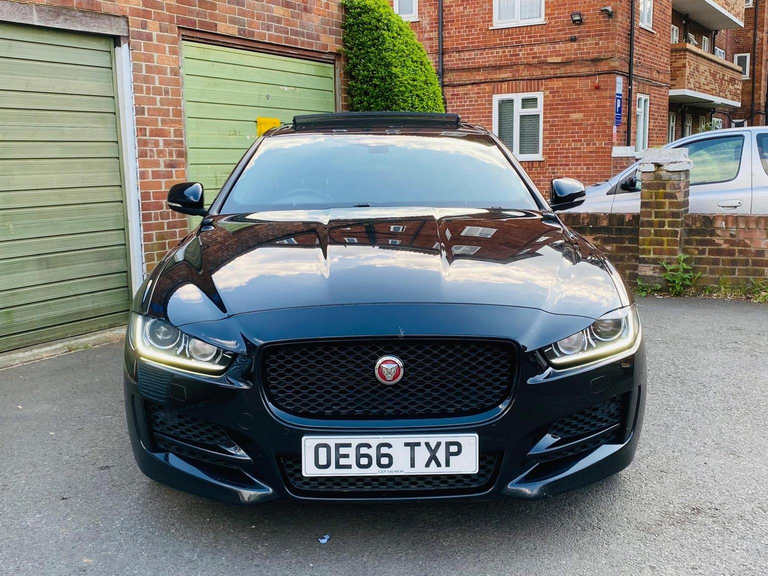 Jaguar XE