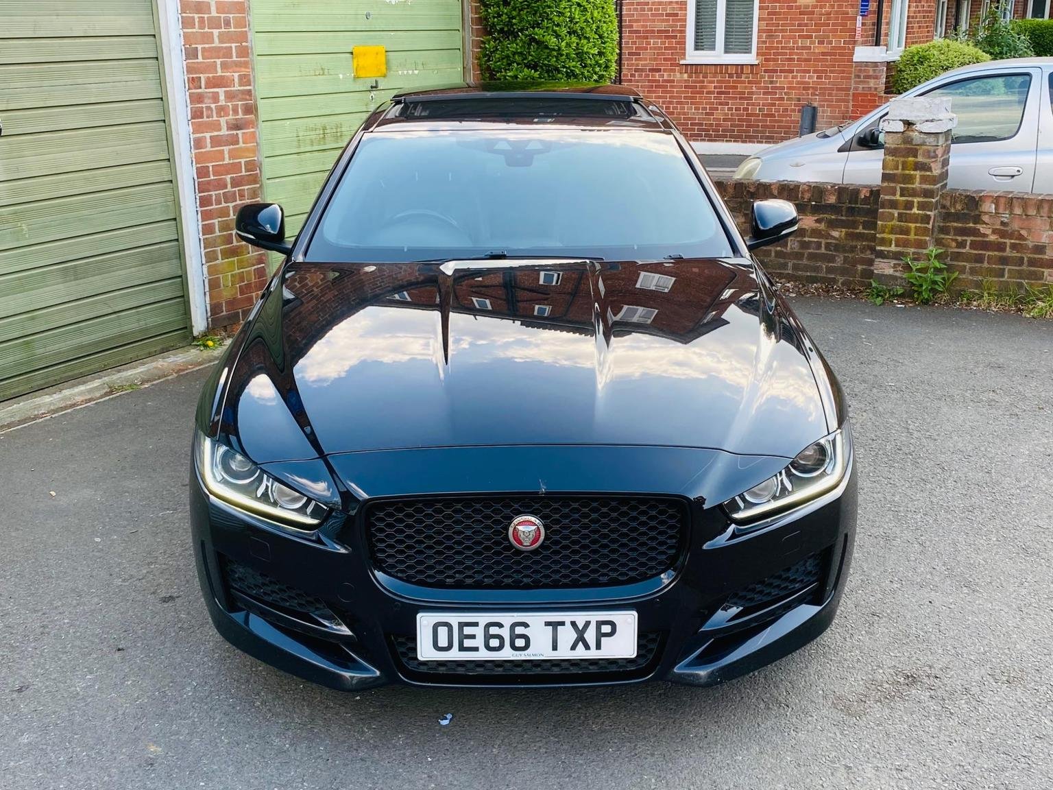 Jaguar XE