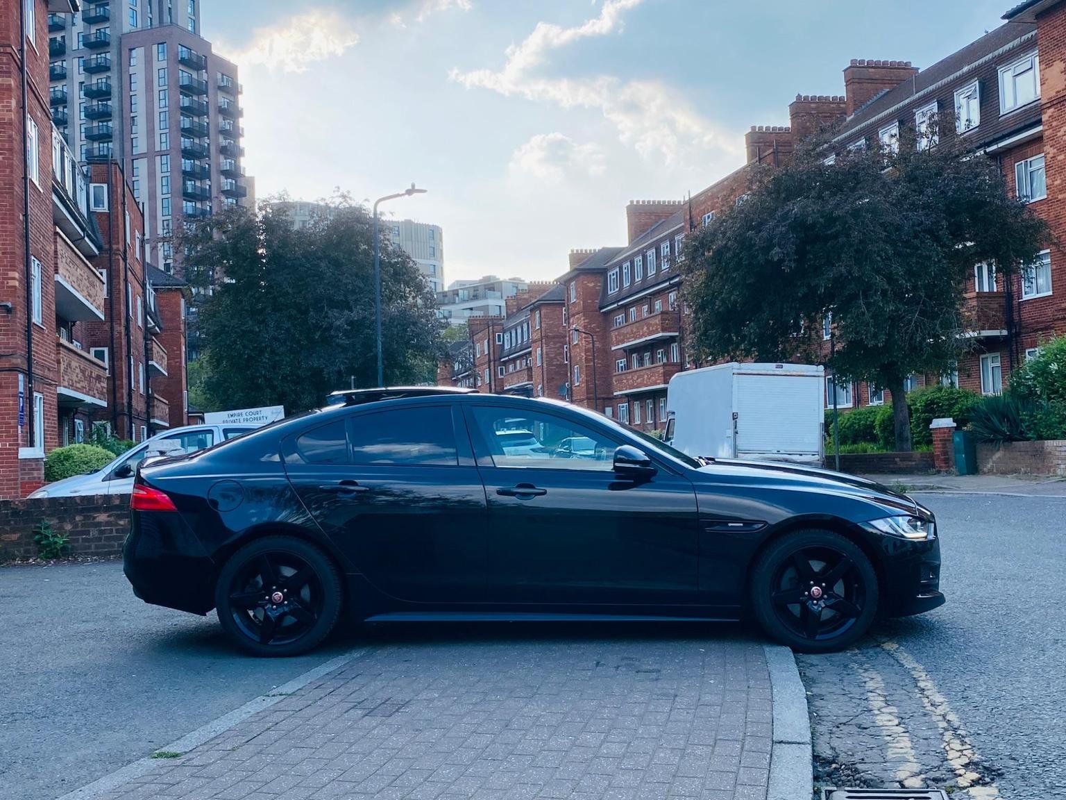 Jaguar XE