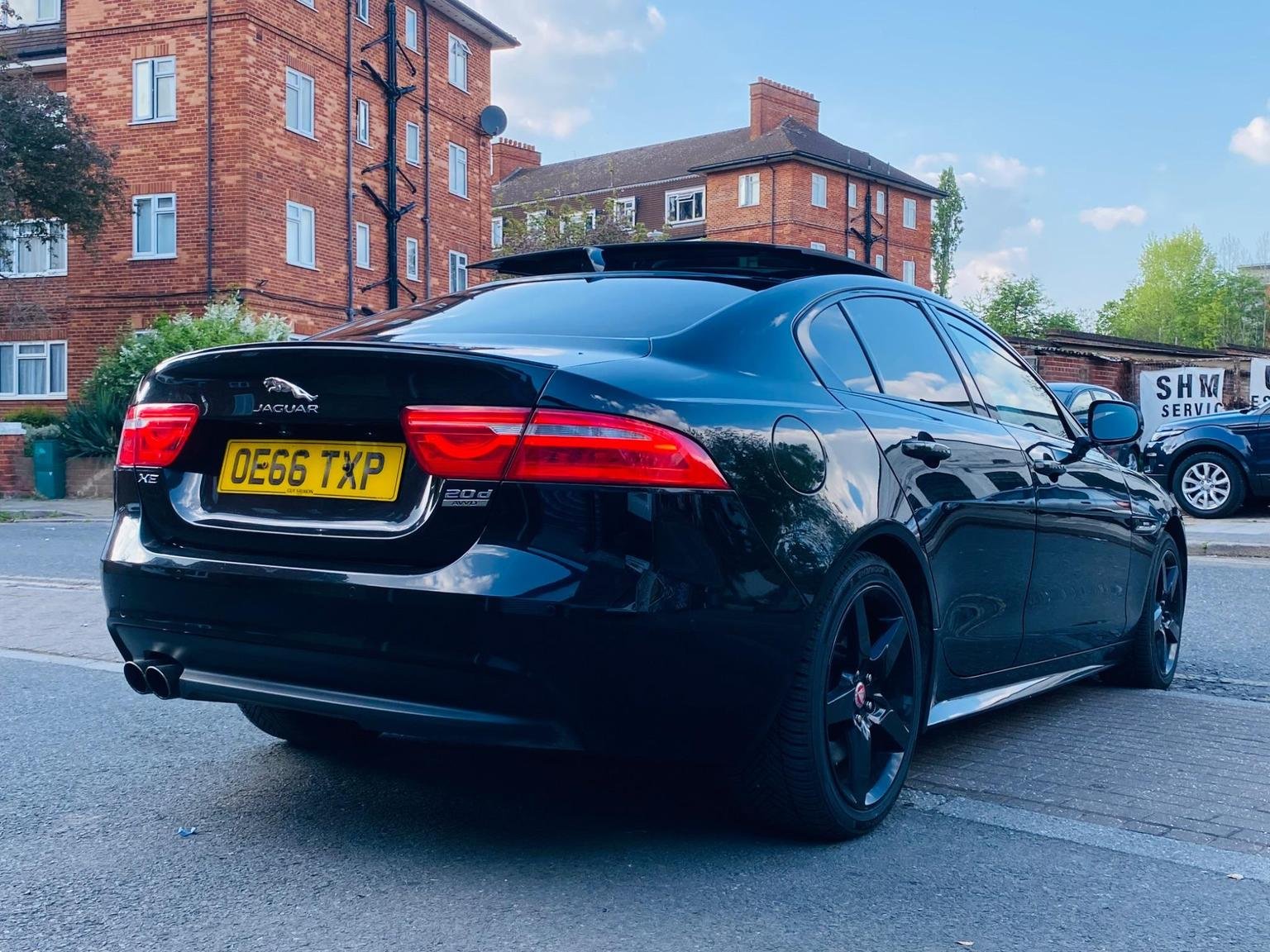 Jaguar XE