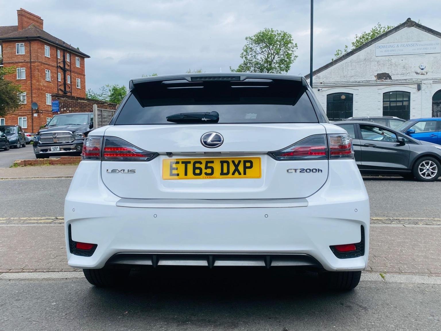 Lexus CT 200h