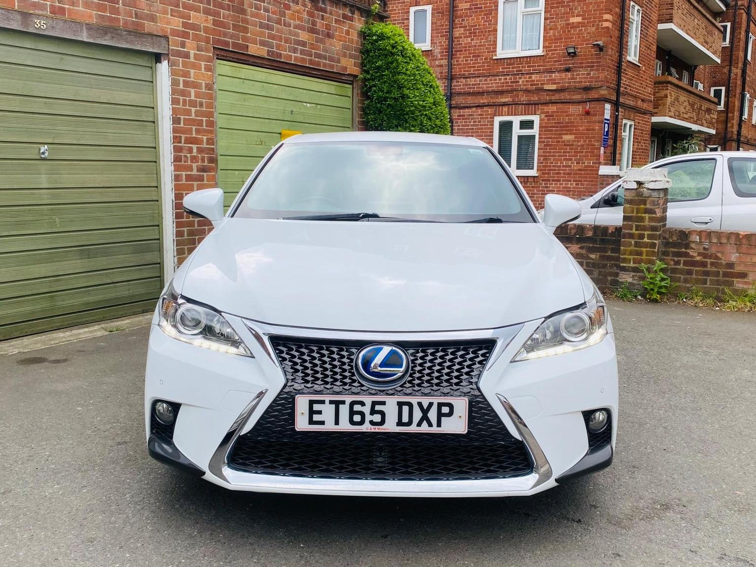 Lexus CT 200h