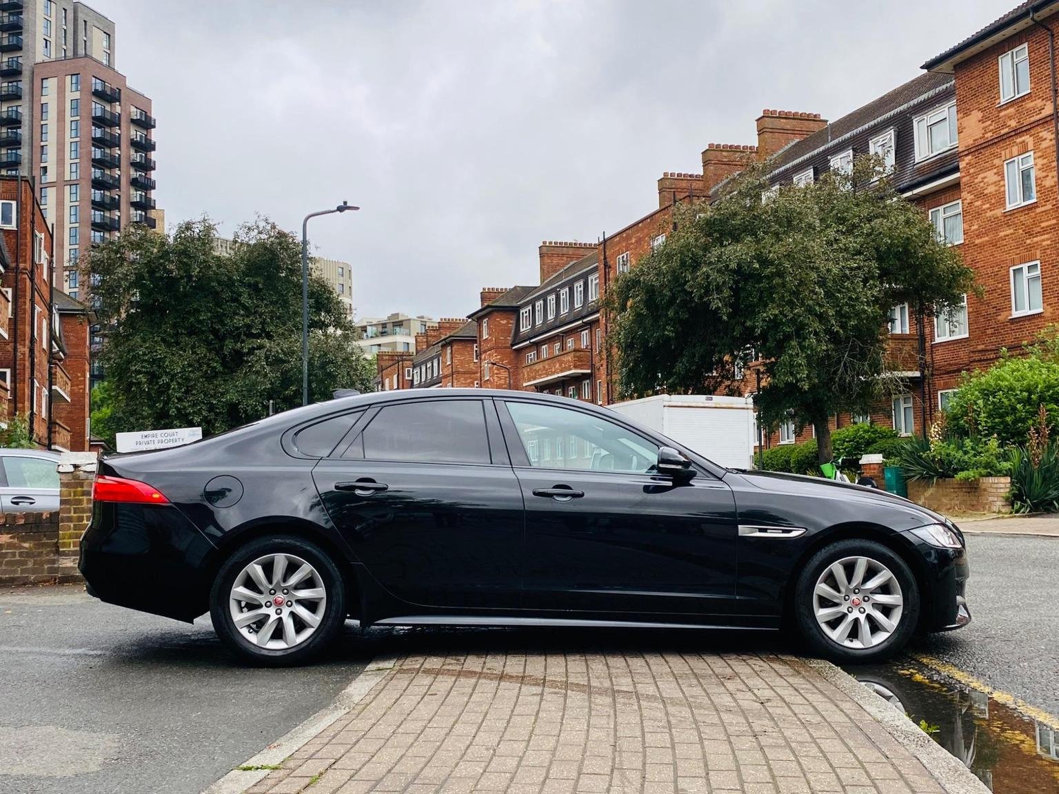 Jaguar XF