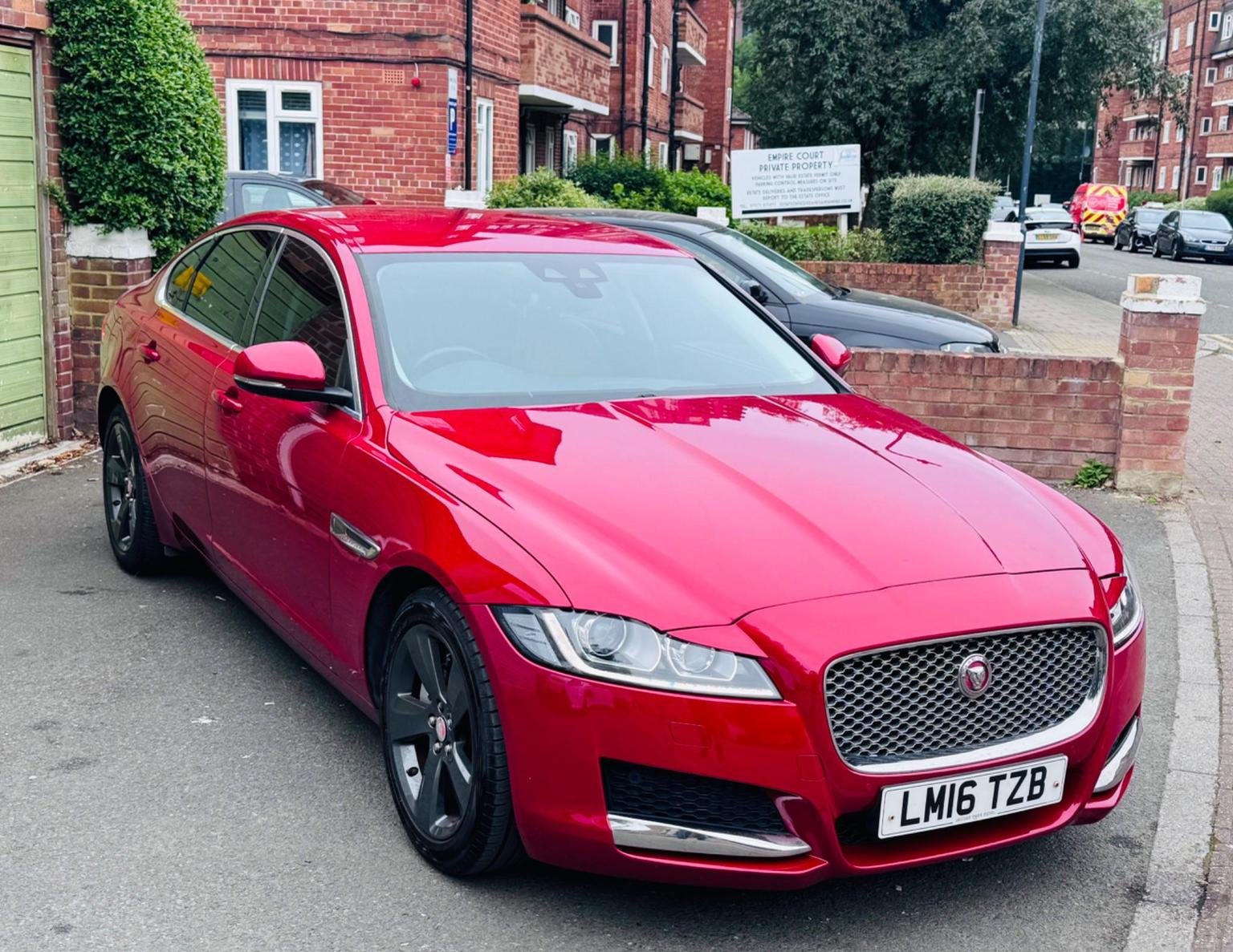 Jaguar XF