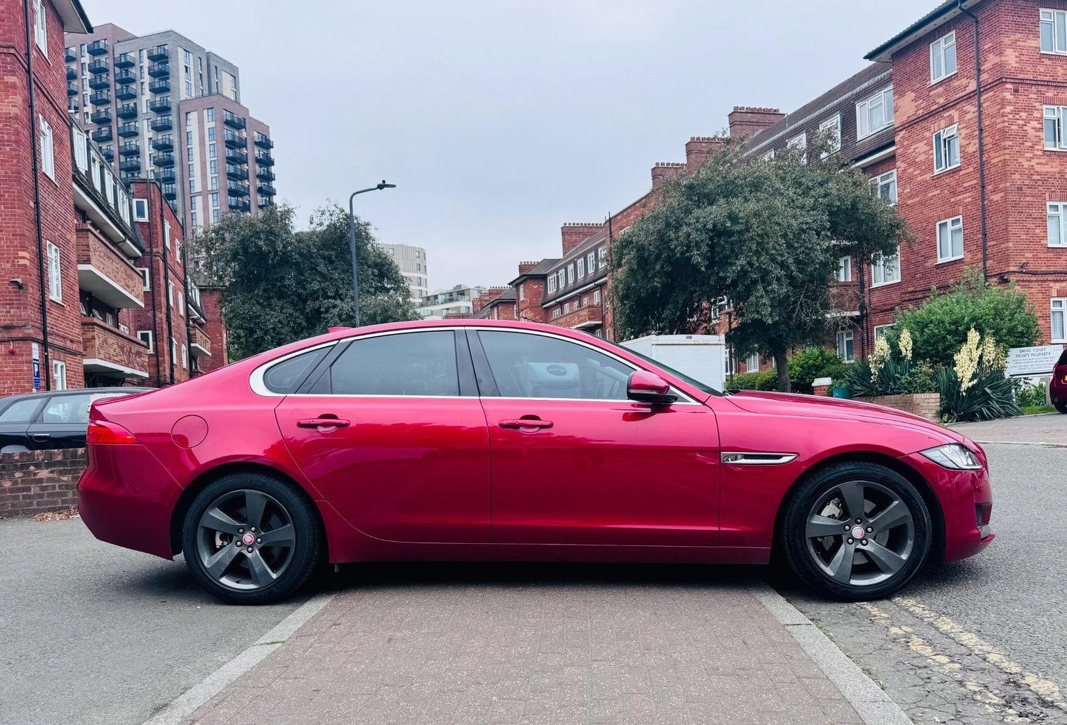 Jaguar XF