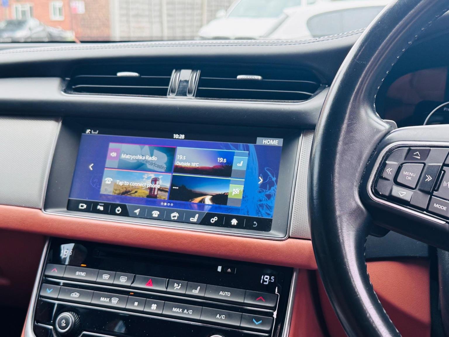 Jaguar XF