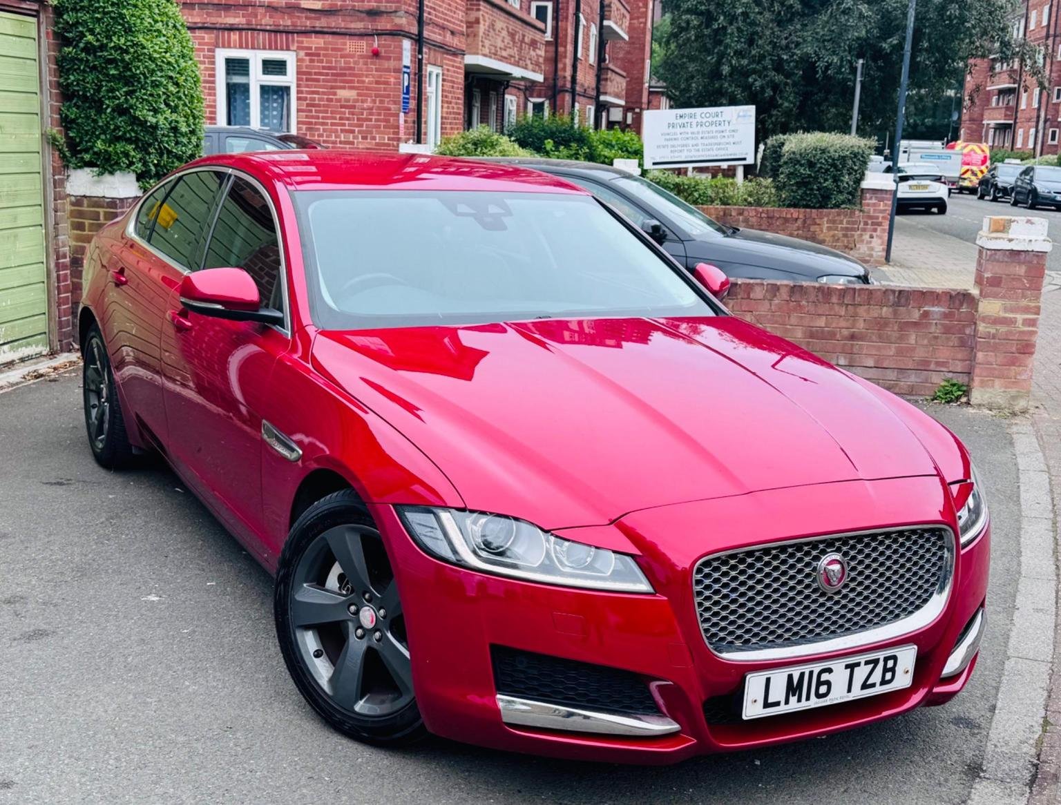 Jaguar XF
