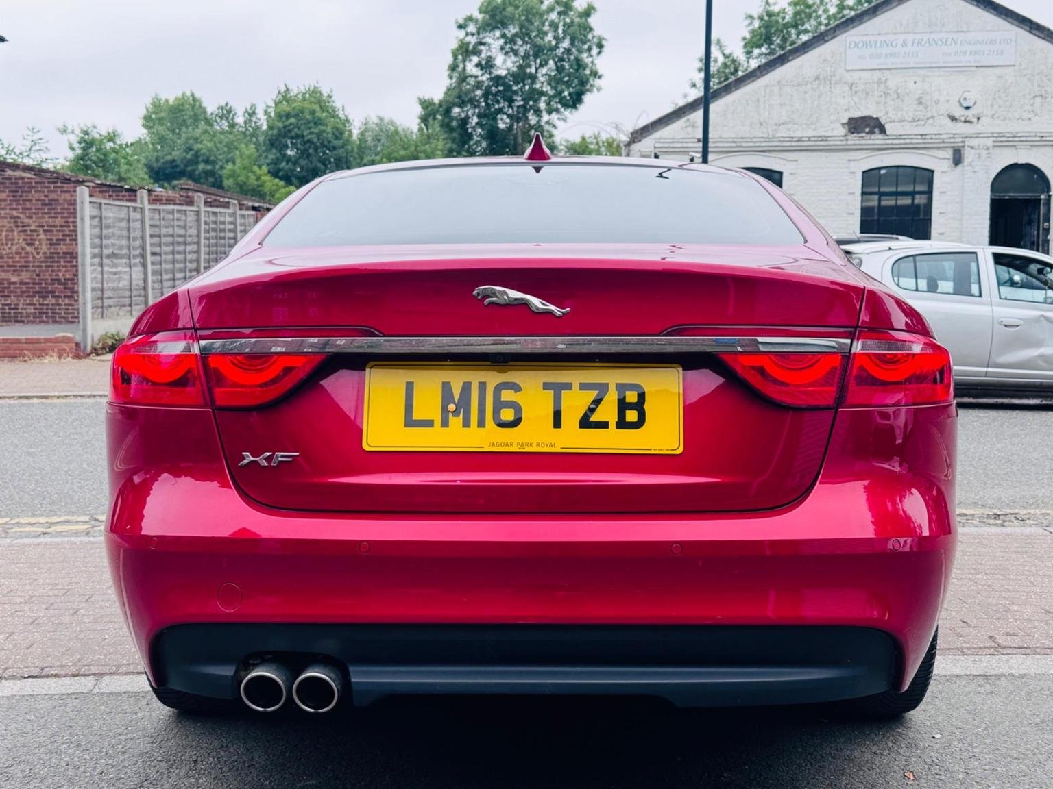 Jaguar XF