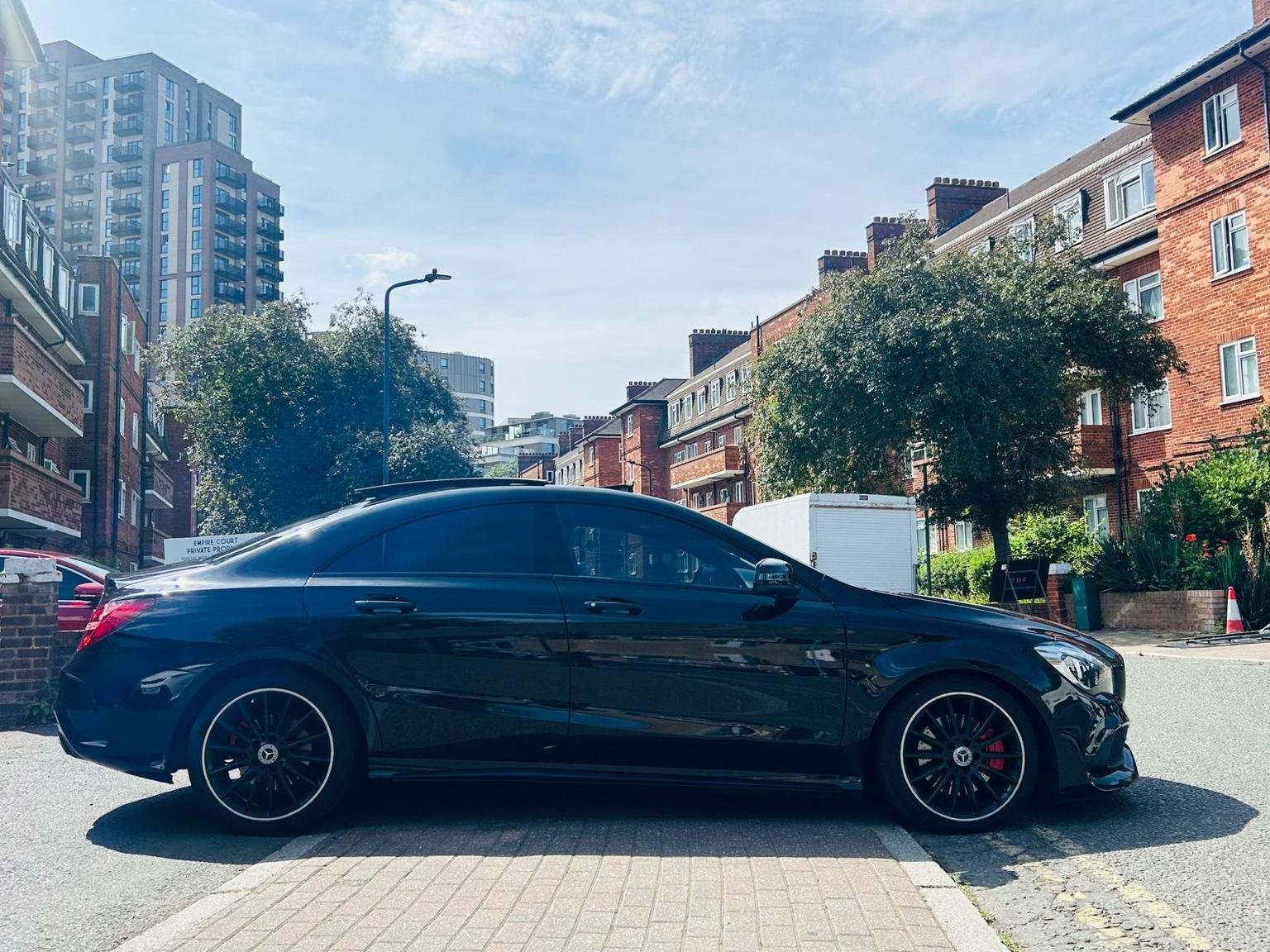 Mercedes Benz CLA
