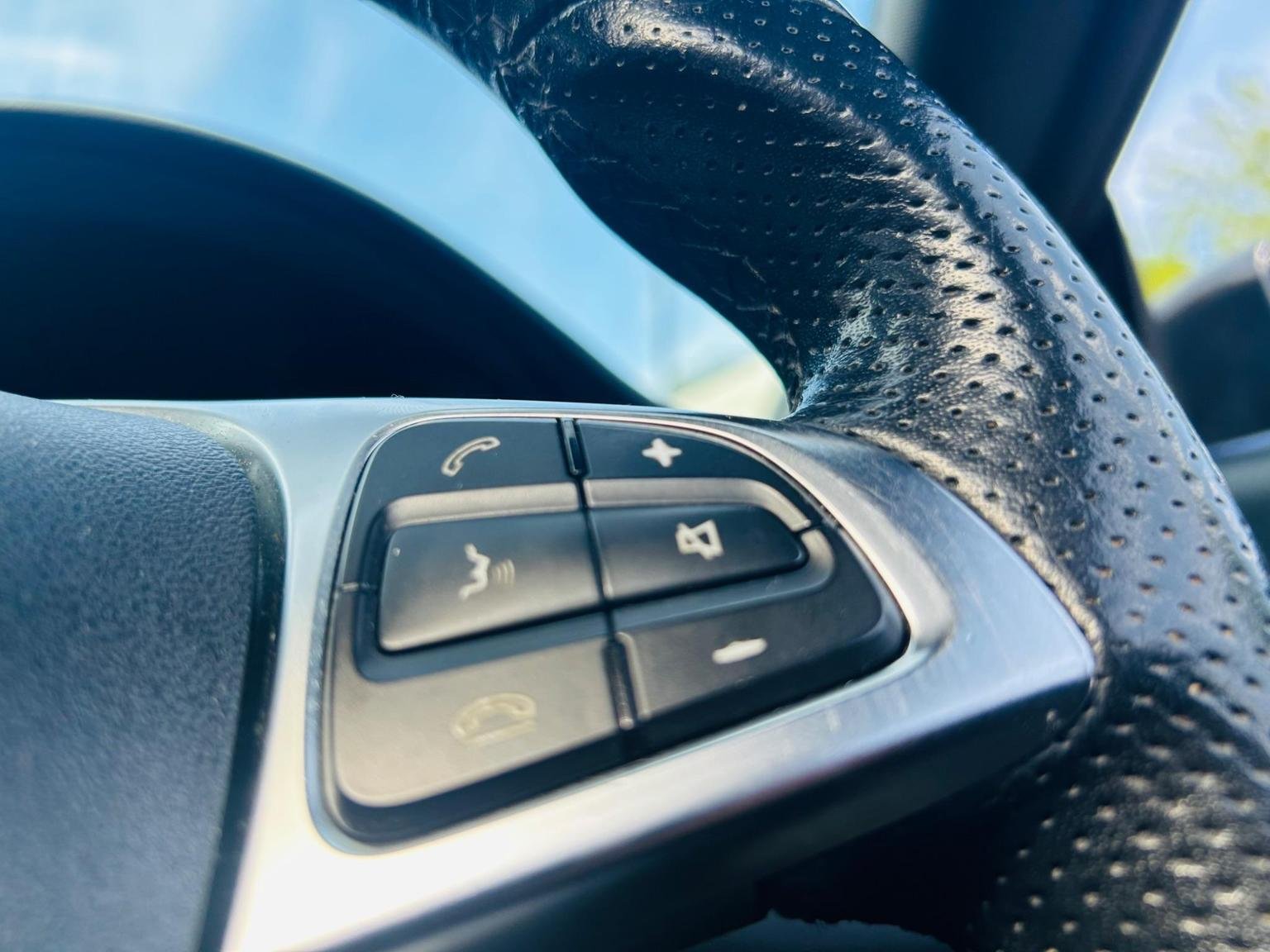 Mercedes Benz CLA