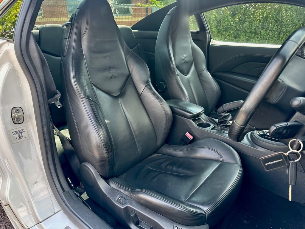 Peugeot RCZ