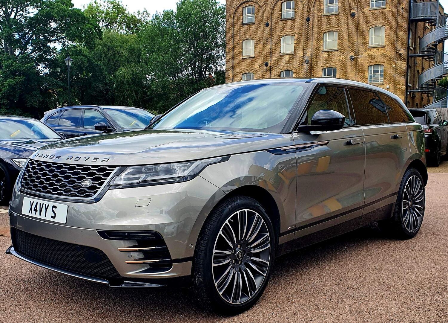 Land Rover Range Rover Velar