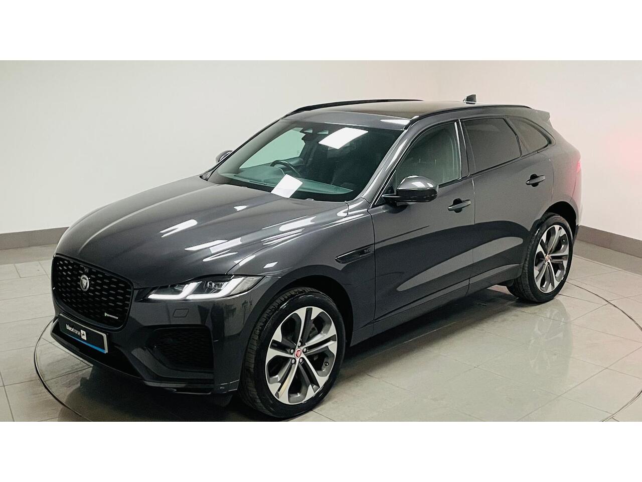 Jaguar F Pace