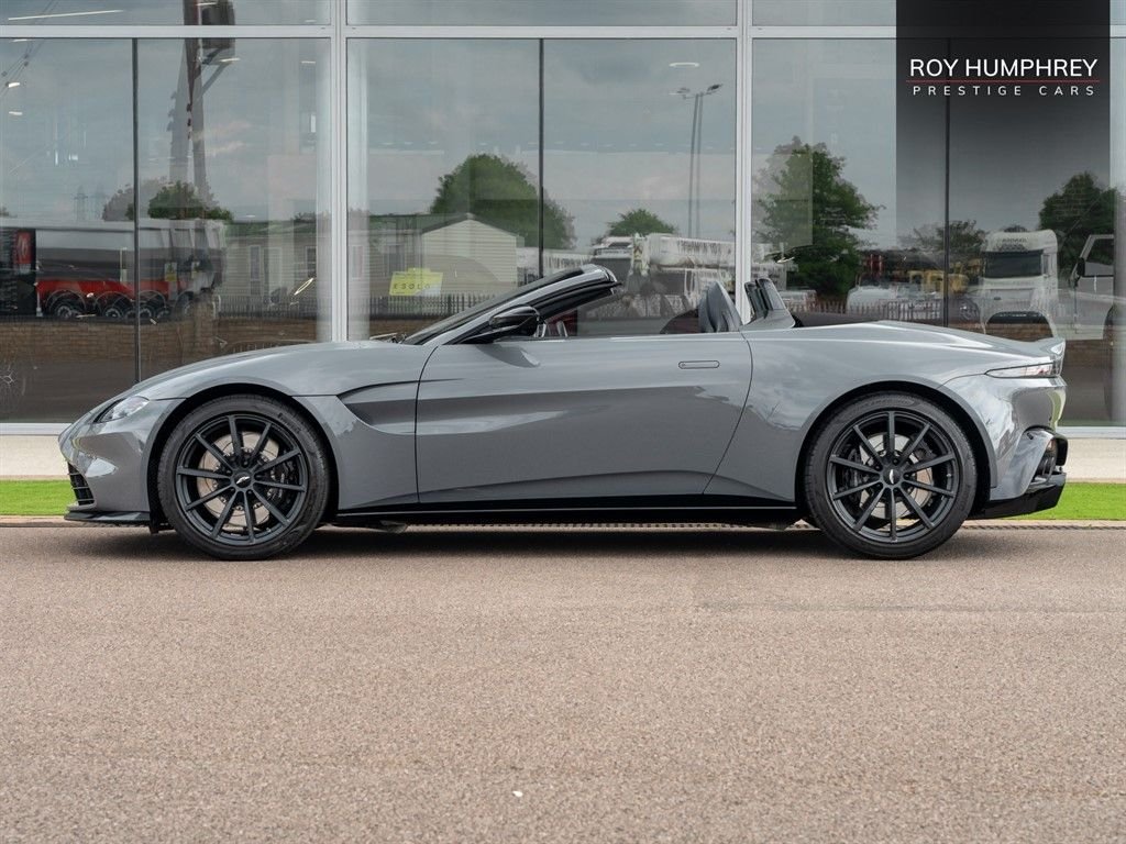 Aston Martin Vantage