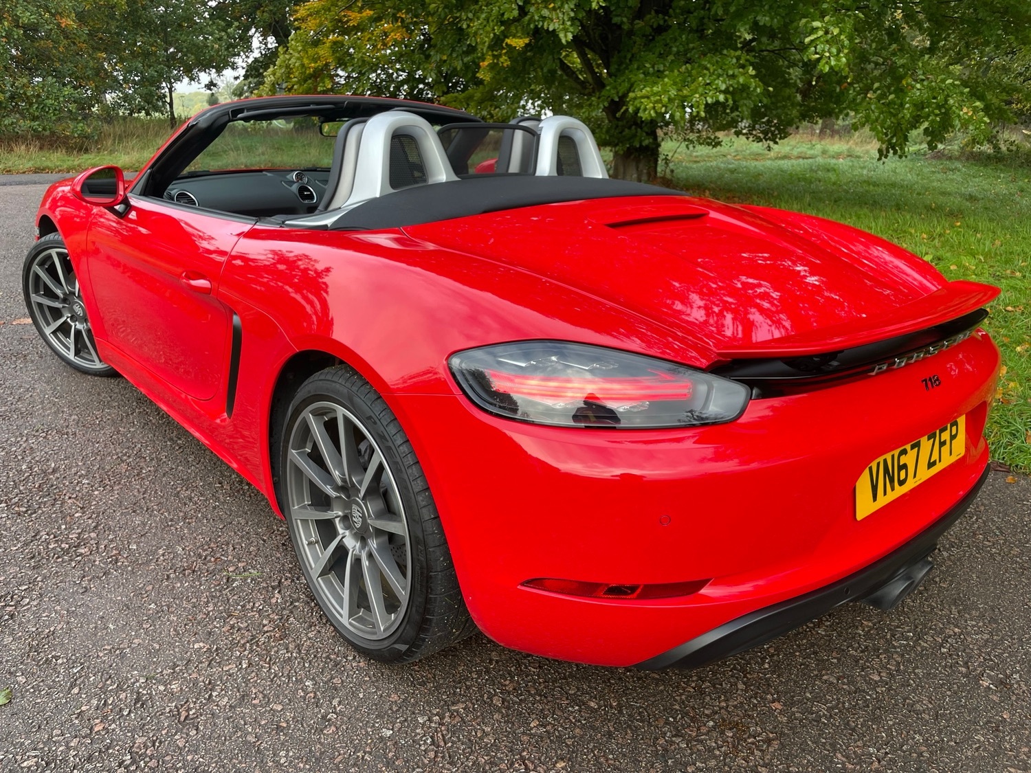 Porsche 718