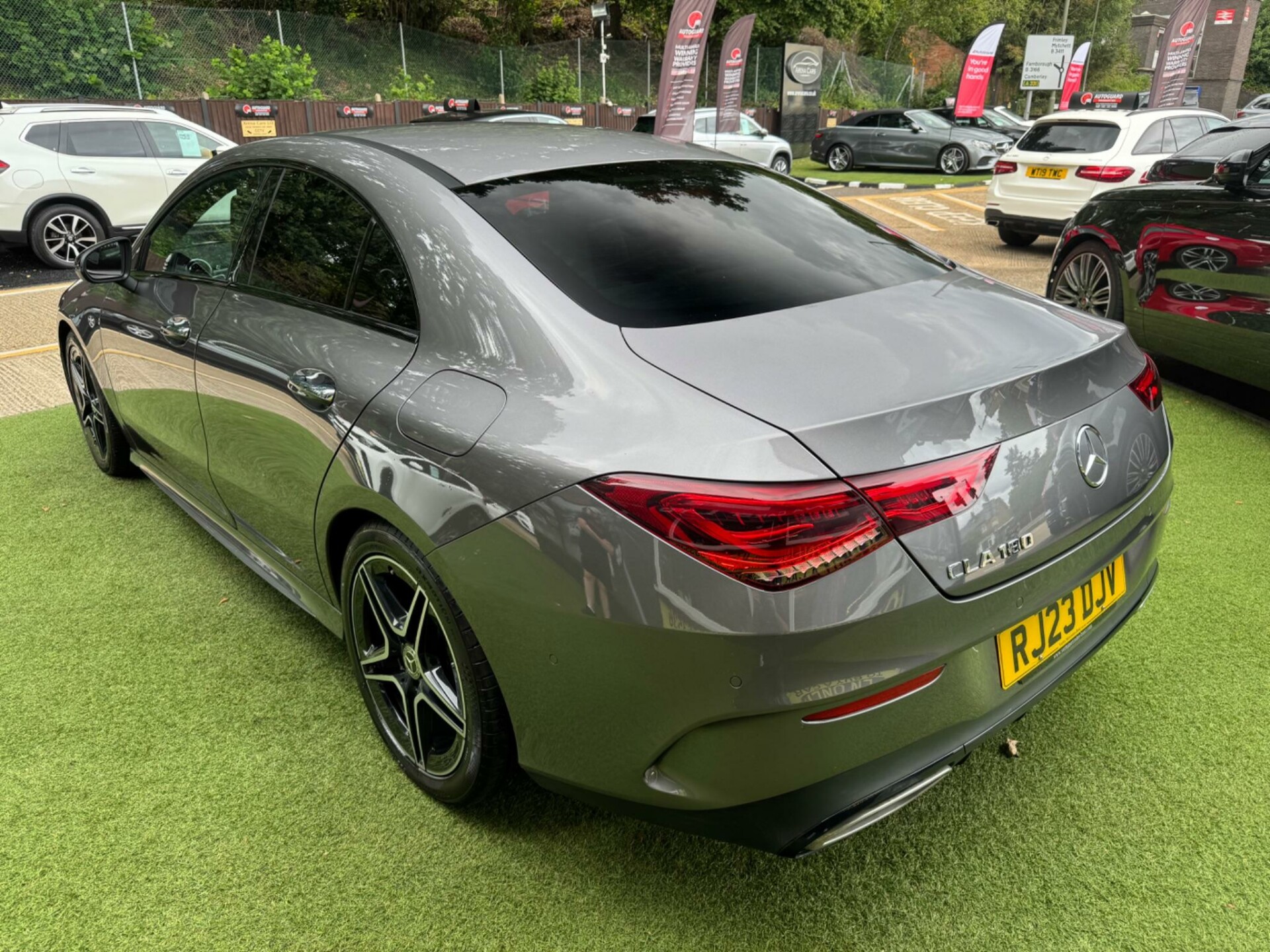 Mercedes Benz CLA