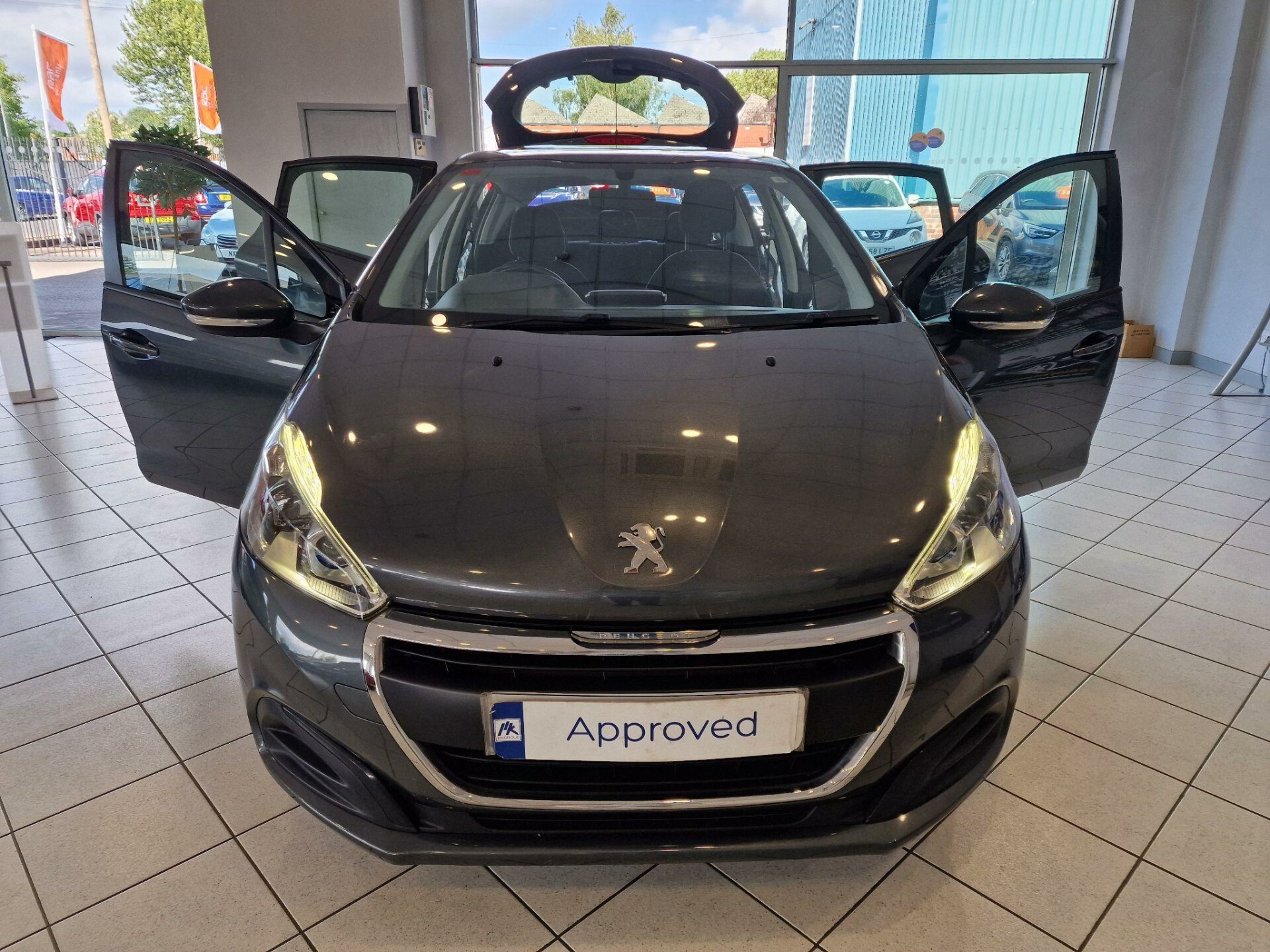 Peugeot 208