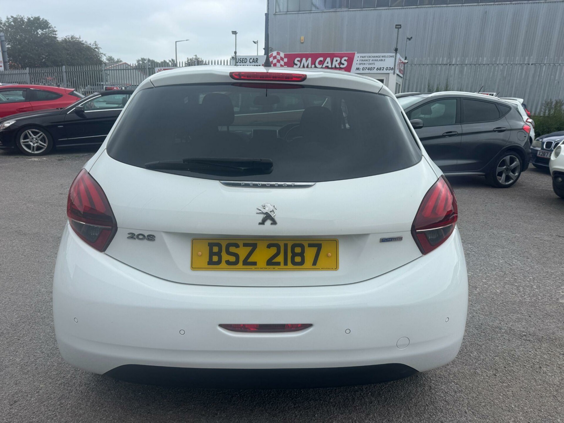 Peugeot 208
