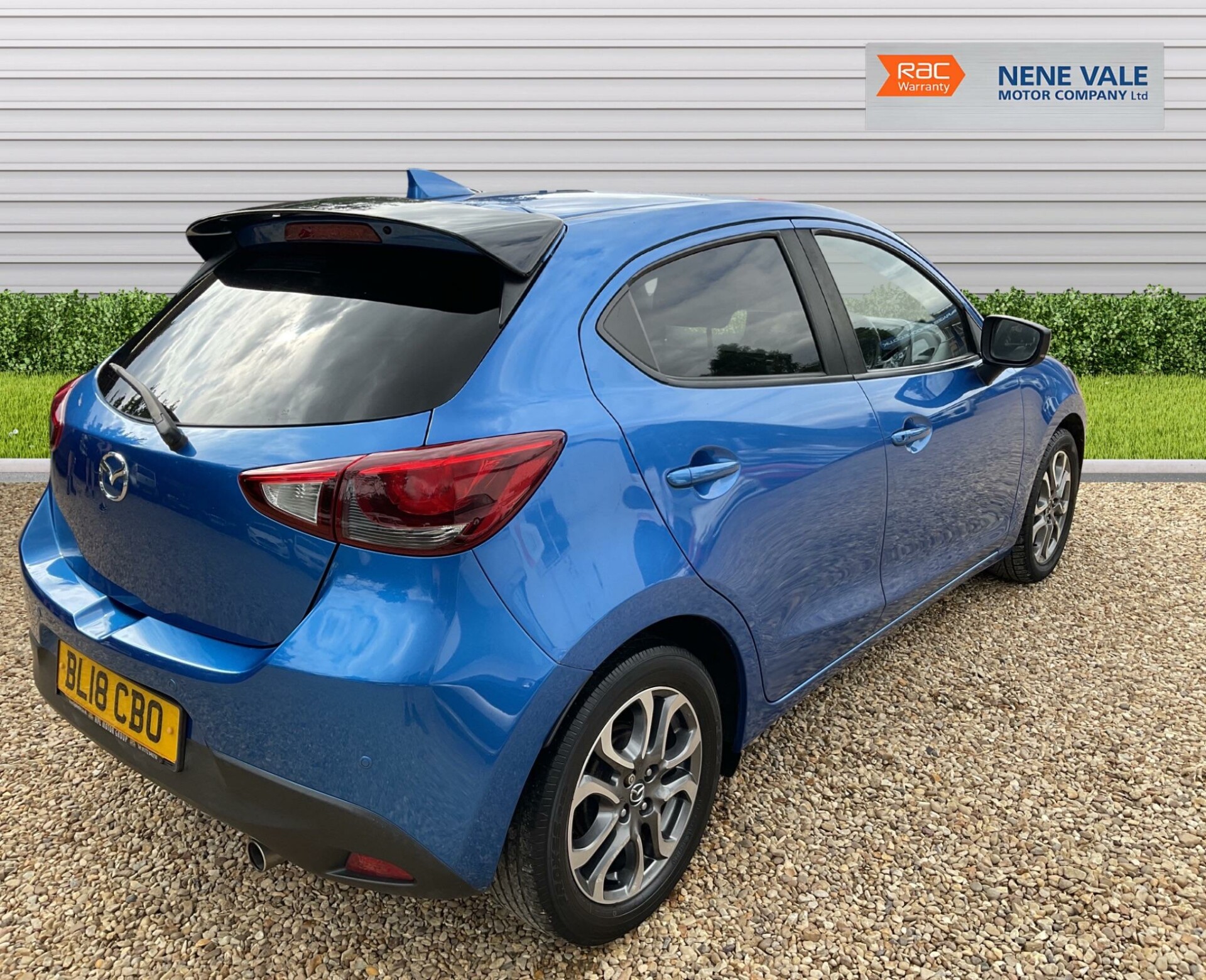Mazda 2