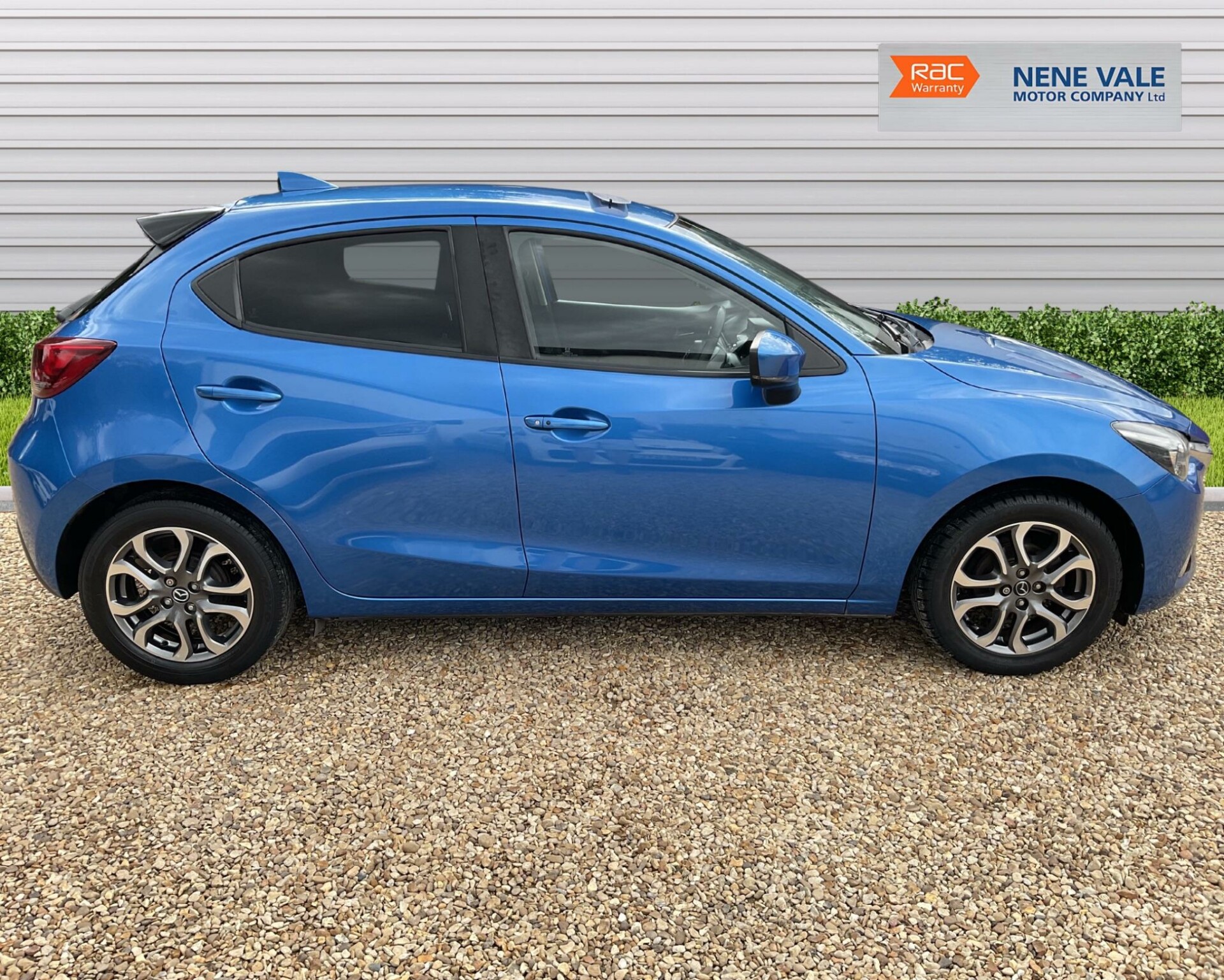 Mazda 2