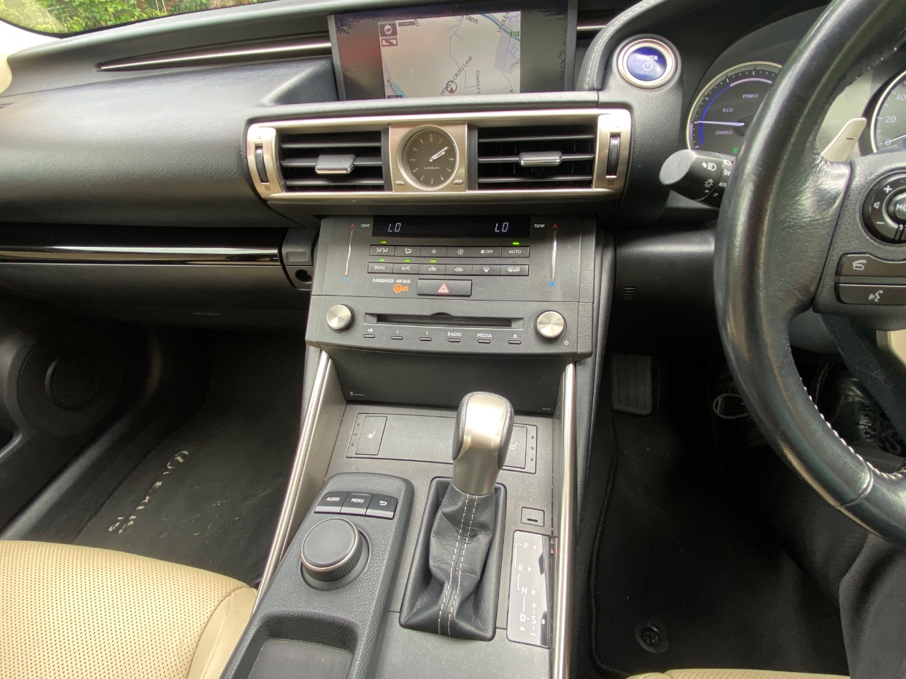 Lexus IS