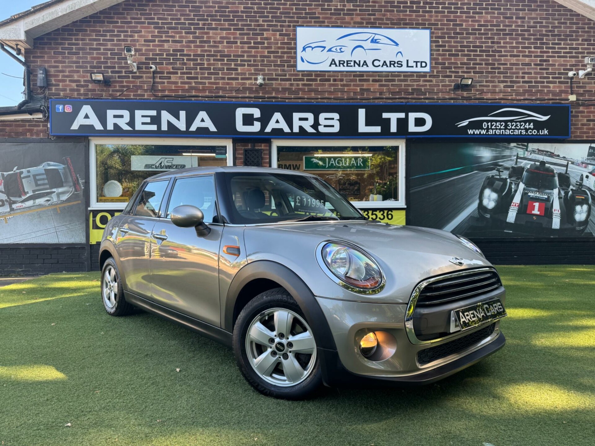 MINI Hatch