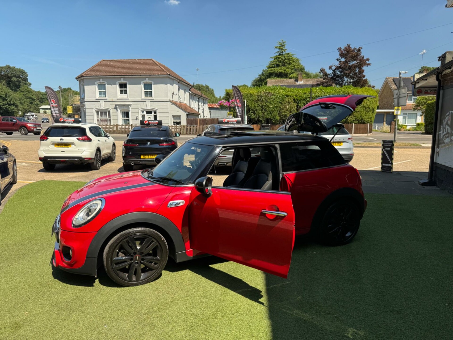MINI Hatch