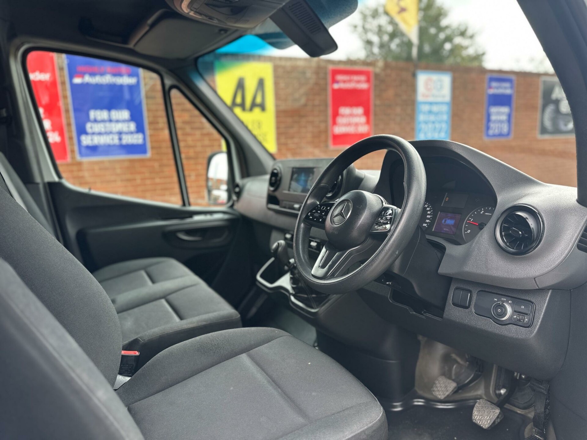 Mercedes Benz Sprinter