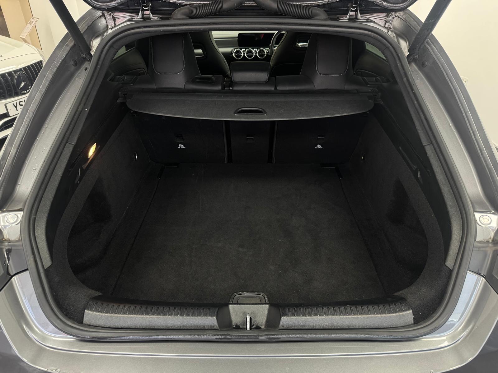 Mercedes Benz CLA