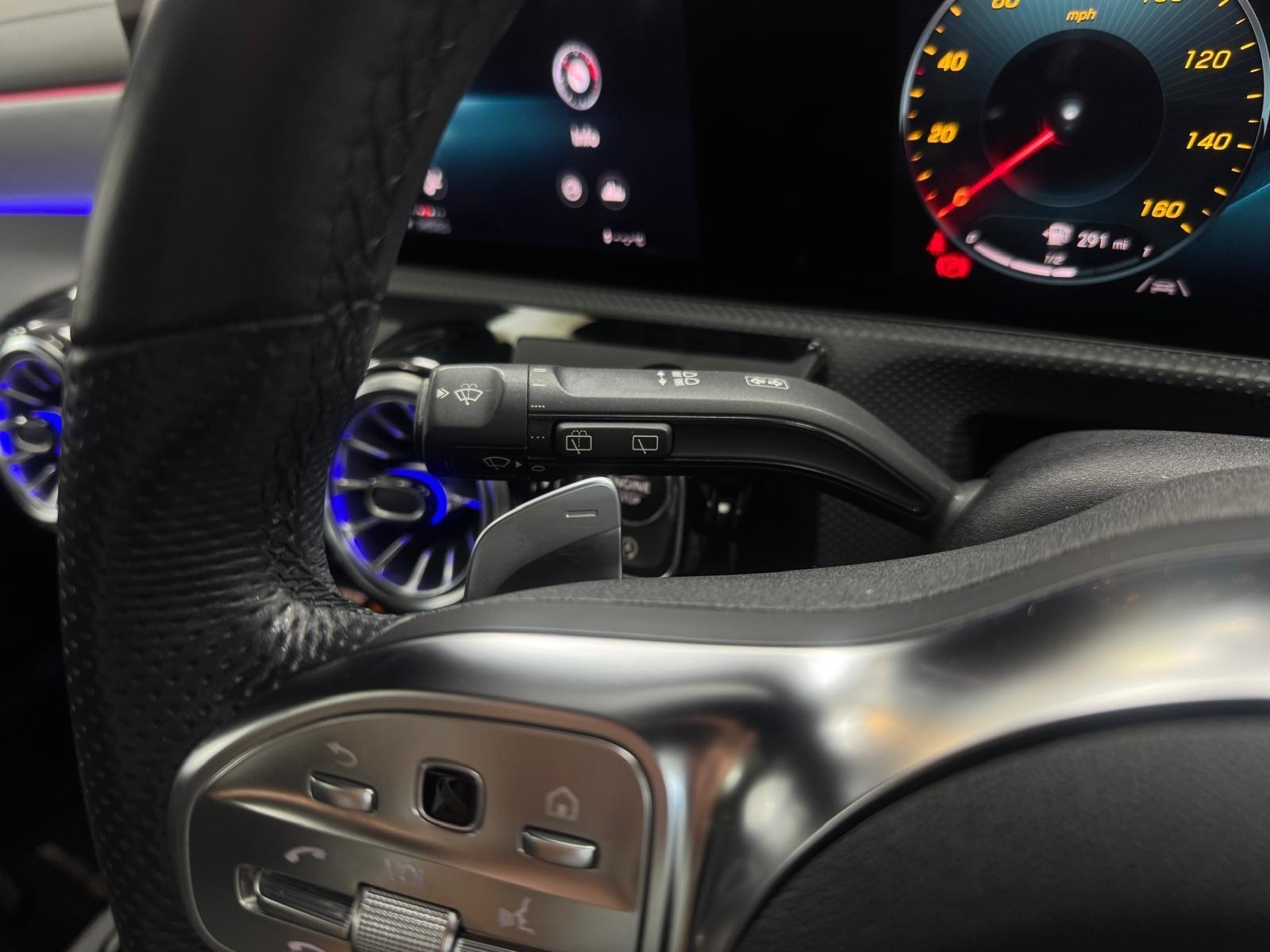Mercedes Benz CLA