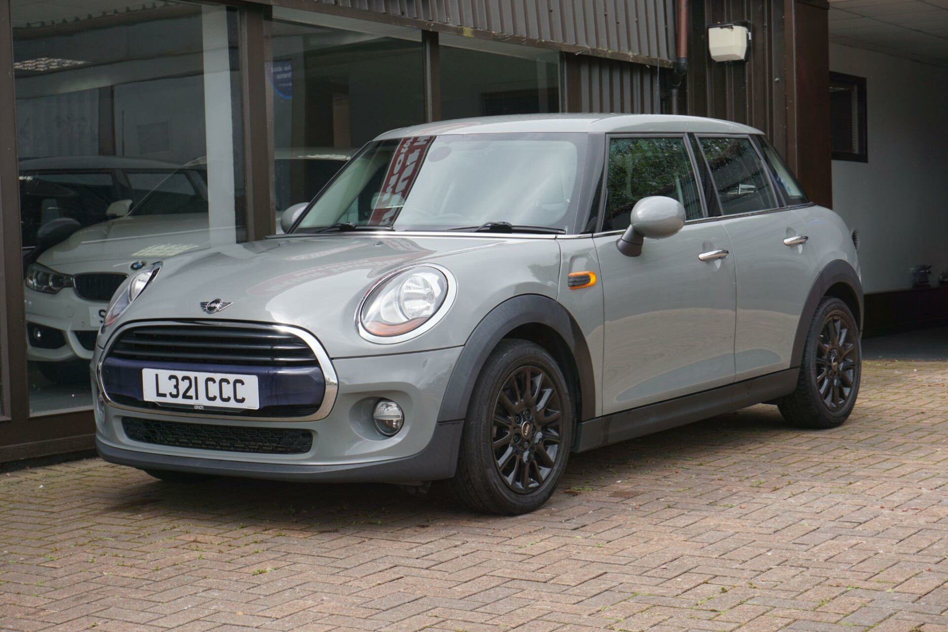 MINI Hatch