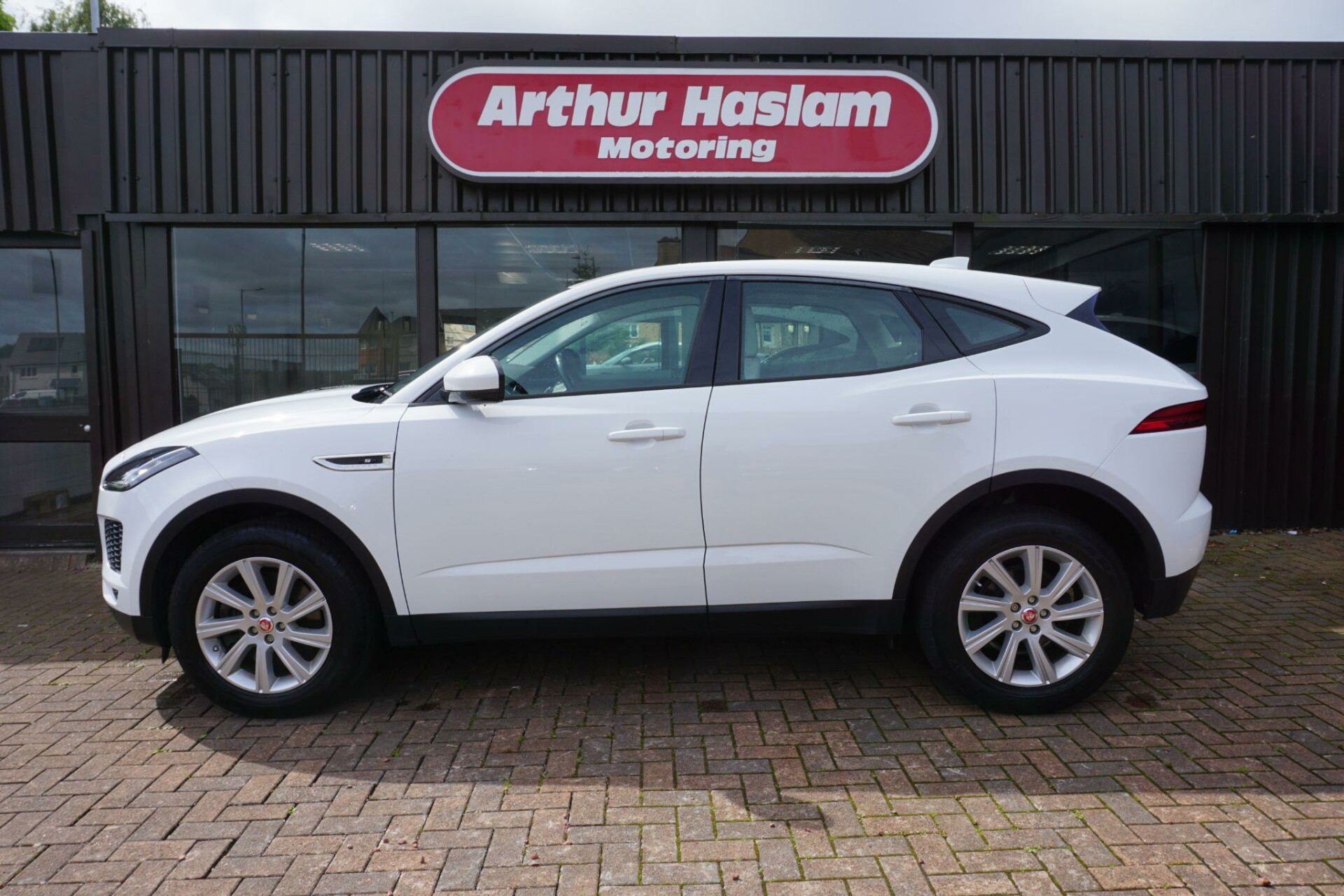 Jaguar E Pace