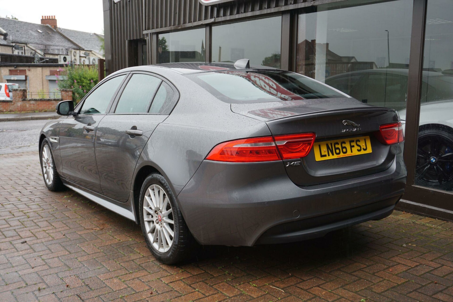 Jaguar XE