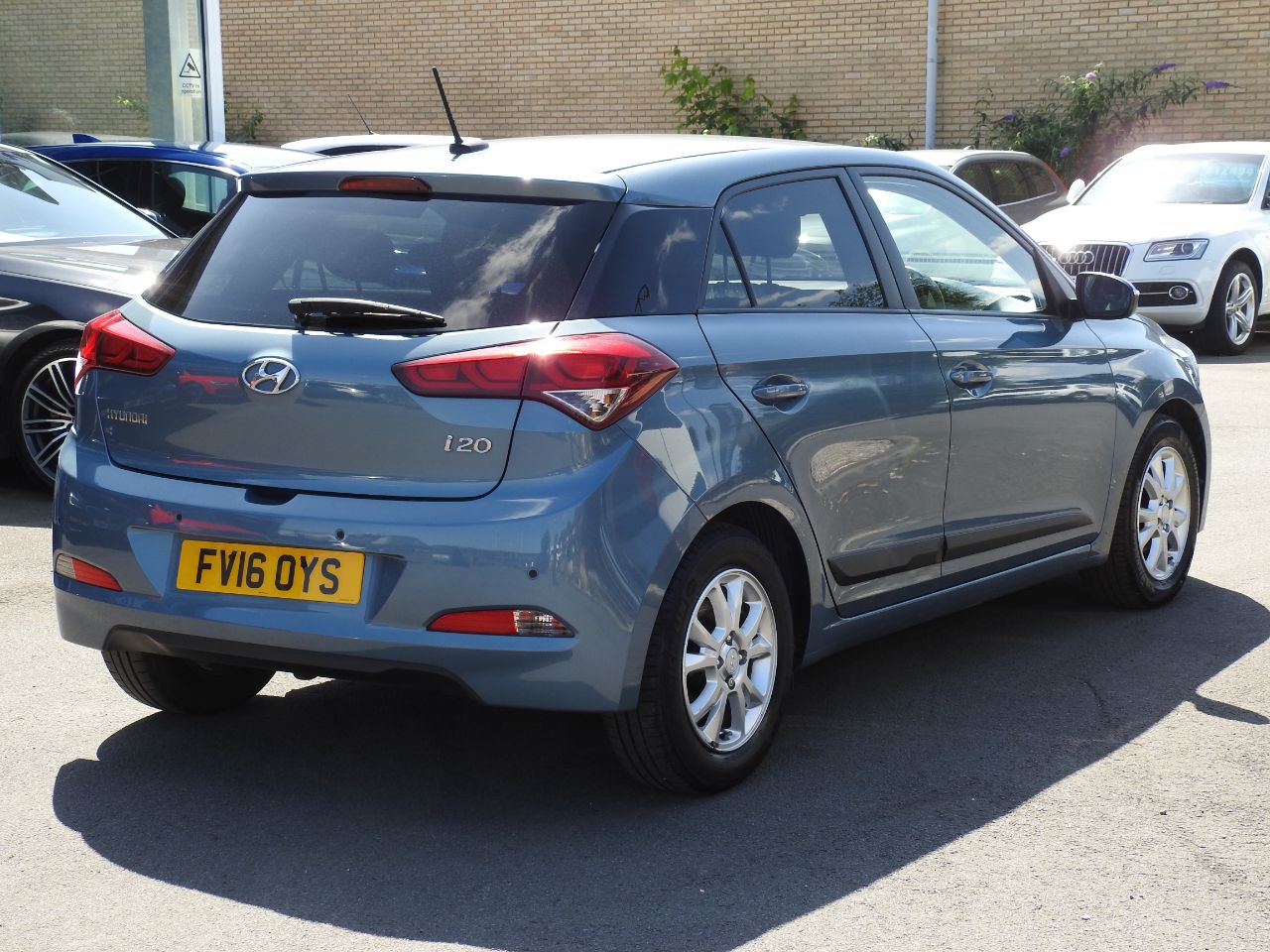 Hyundai i20