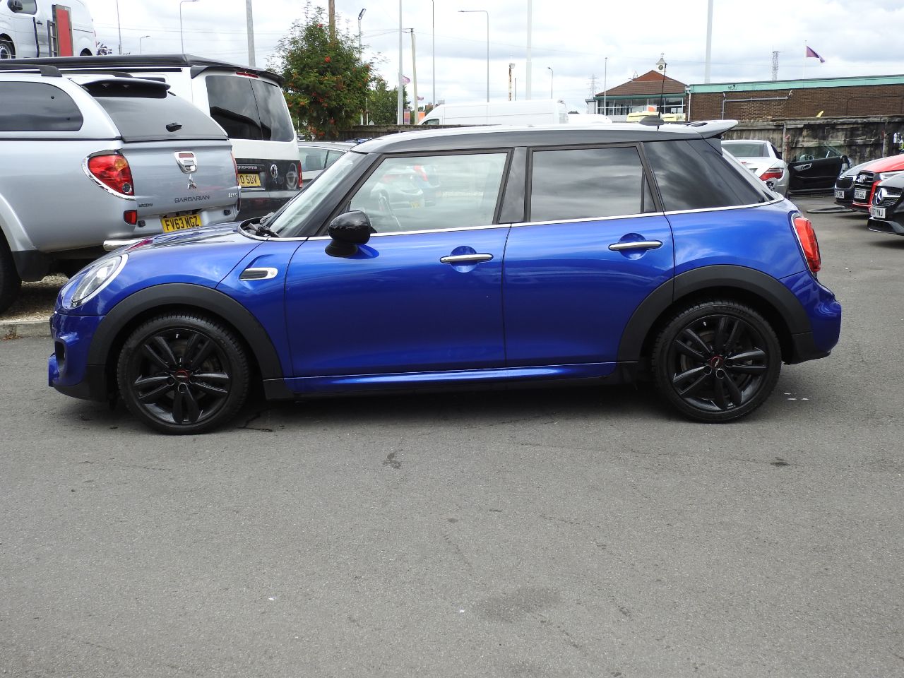 MINI Hatch