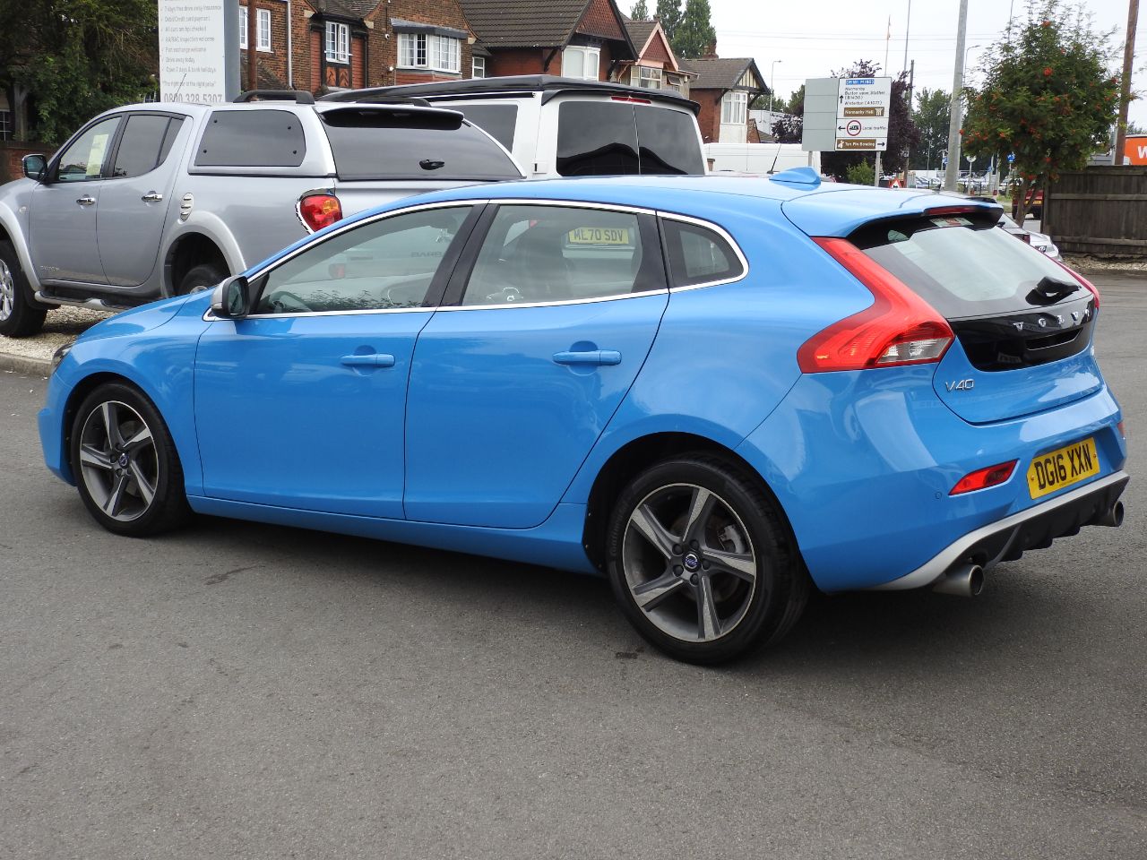 Volvo V40