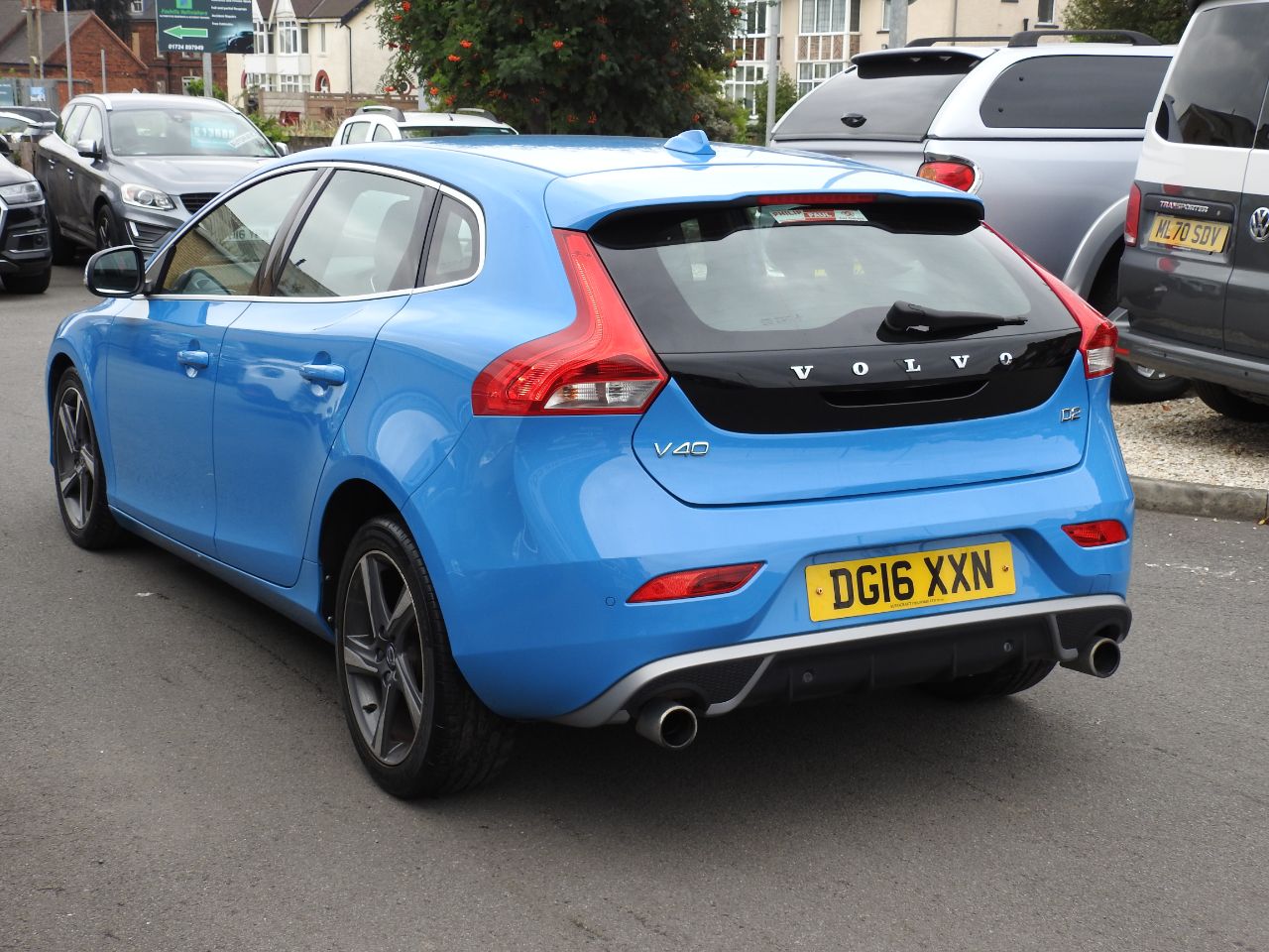 Volvo V40