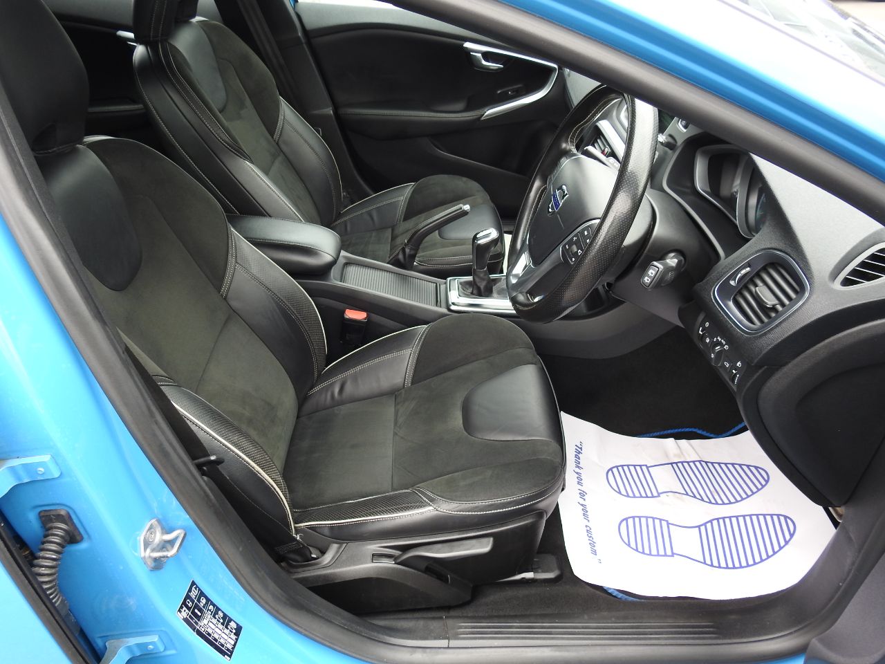 Volvo V40