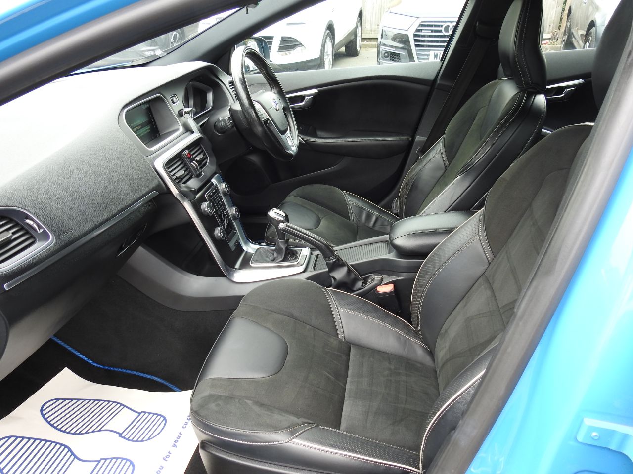 Volvo V40