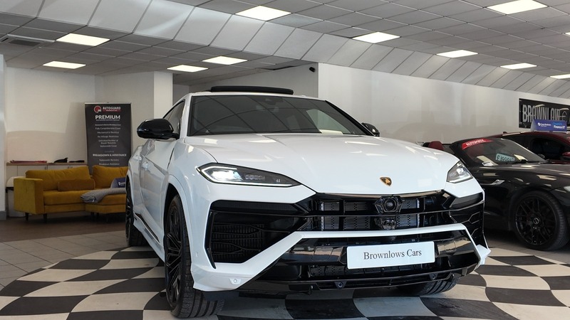 Lamborghini URUS