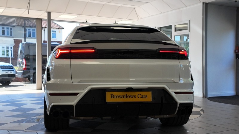 Lamborghini URUS