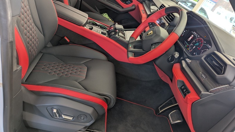 Lamborghini URUS
