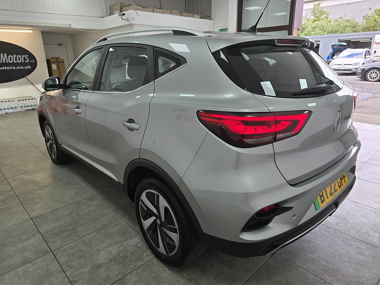 MG ZS