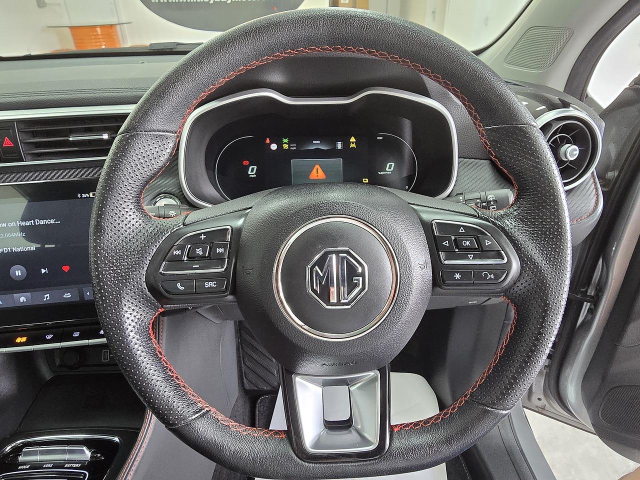 MG ZS