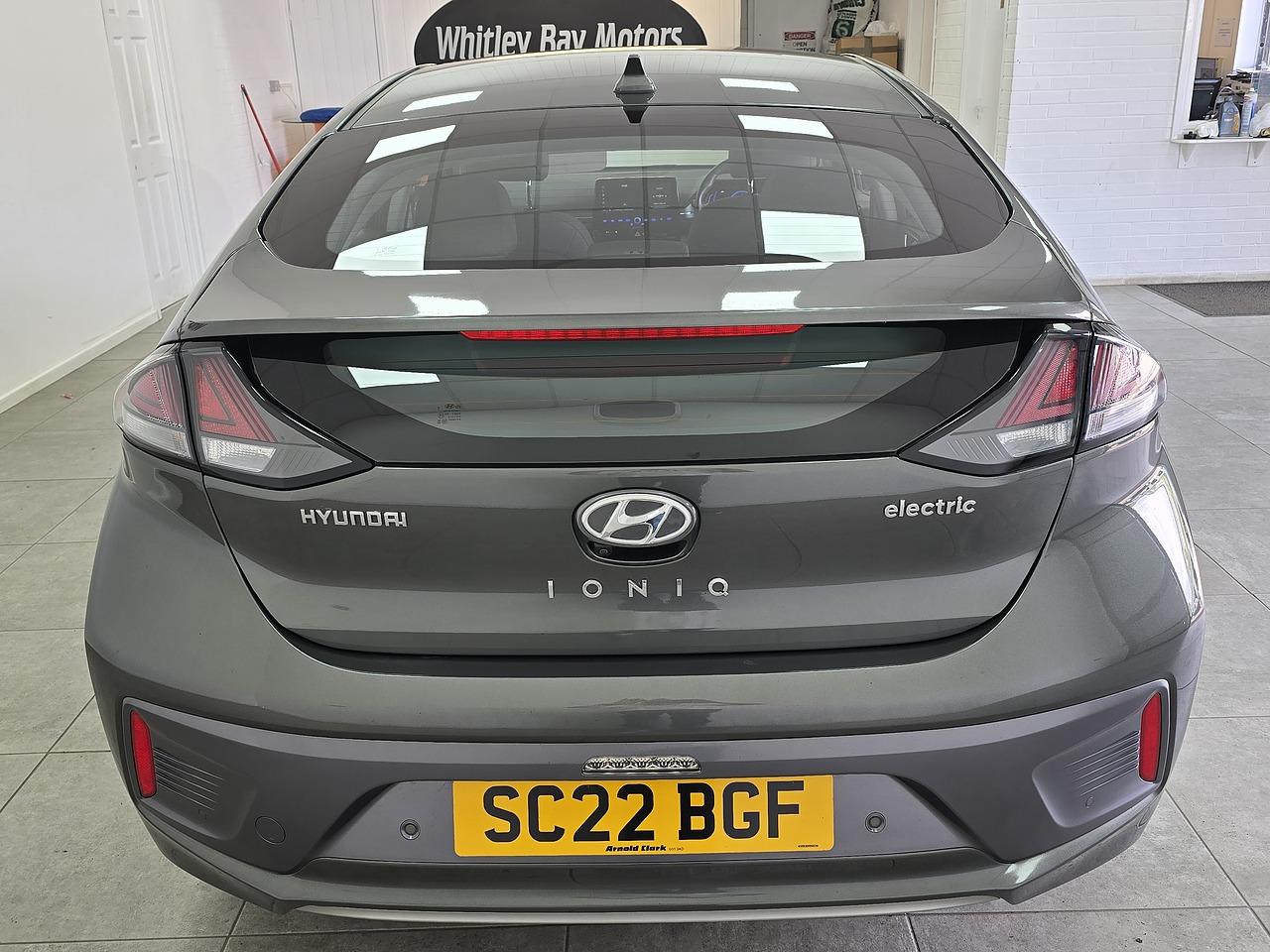 Hyundai IONIQ