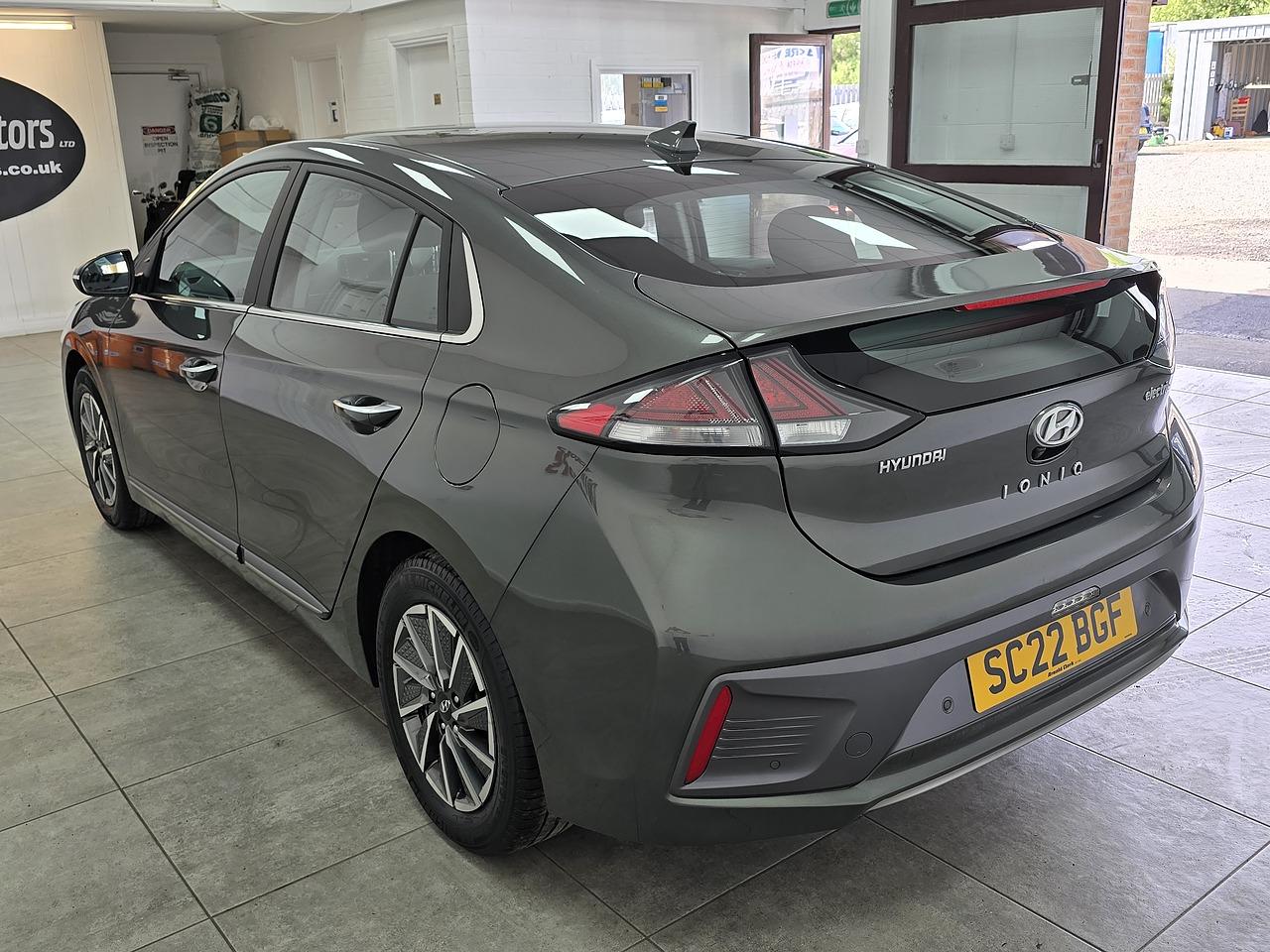 Hyundai IONIQ