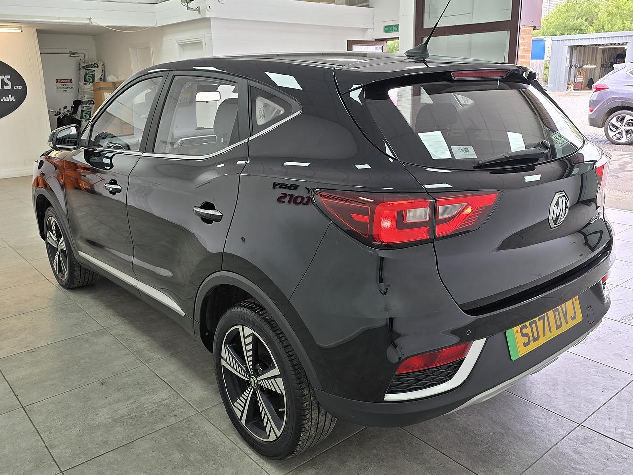 MG ZS