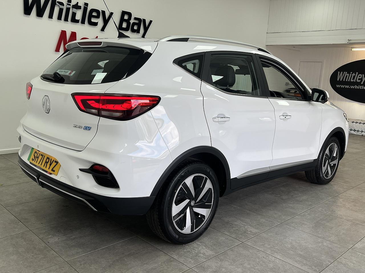 MG ZS